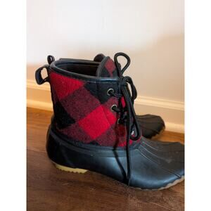 Chooka Women's Eastlake Duck Boots Black Red Plaid Water Repellant Size 7